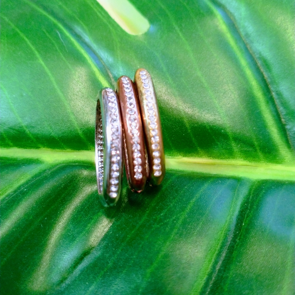 Rings - Picture 5 of 7
